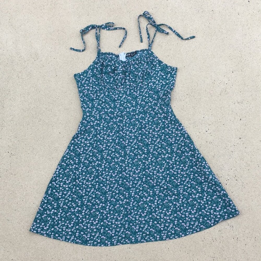 NWOT SHEIN Ditsy Floral Ruched Bust Cami Dress